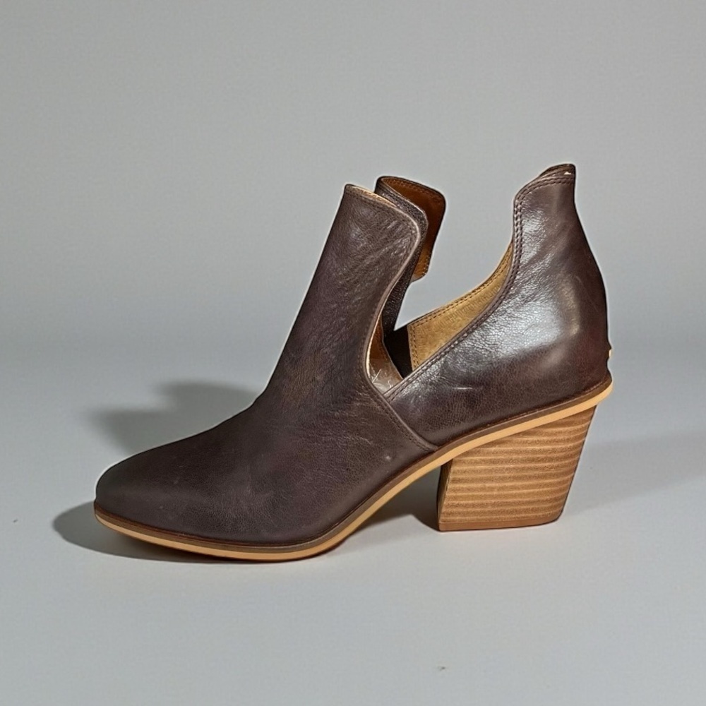 🌻NEW w/tag Lucky Brand Vellida Brown Leather Western Ankle Booties Size 8